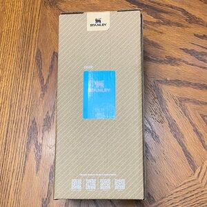 Stanley Tumbler in Bright Blue 40 oz